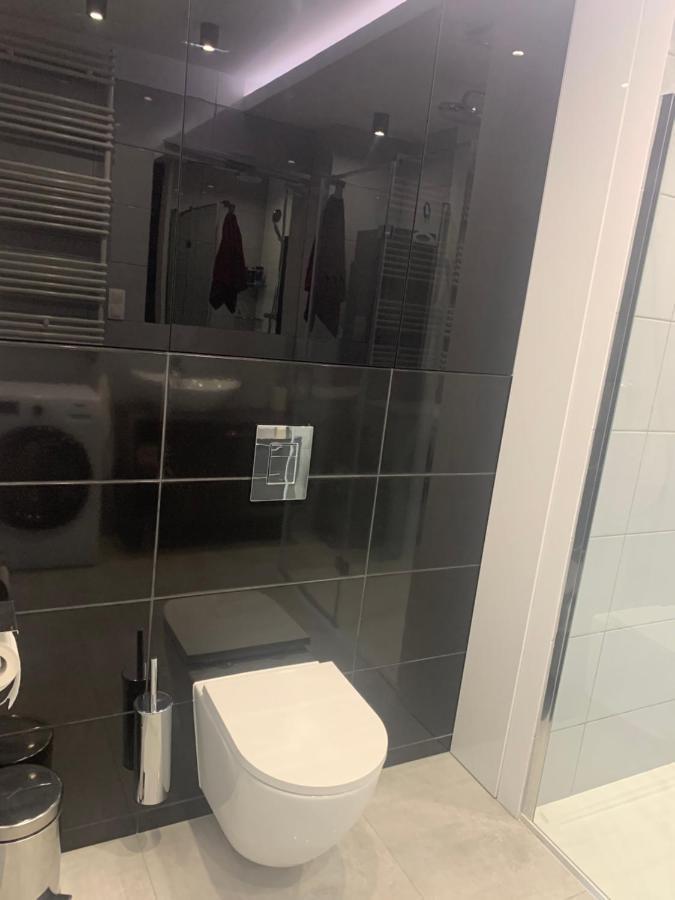 Klimatyzowany Apartament Z Miejscem Garazowym Gorzow Wielkopolski Bagian luar foto